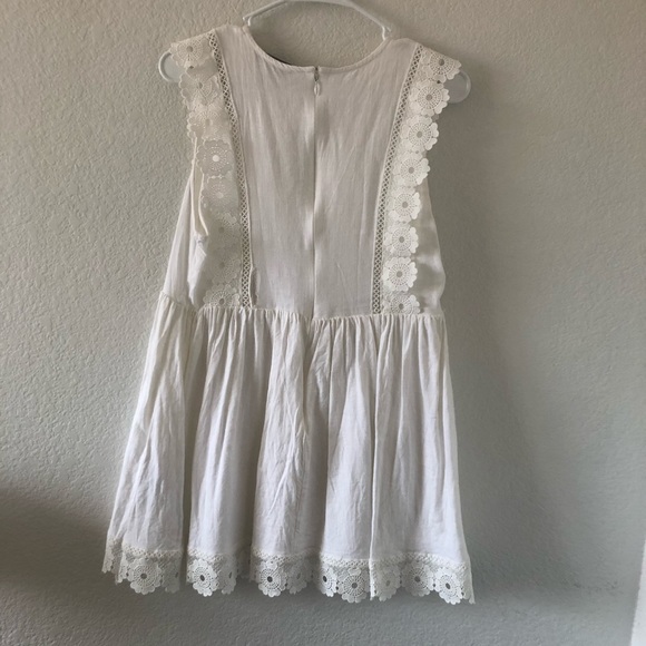 Beautiful lace blouse - Picture 5 of 6